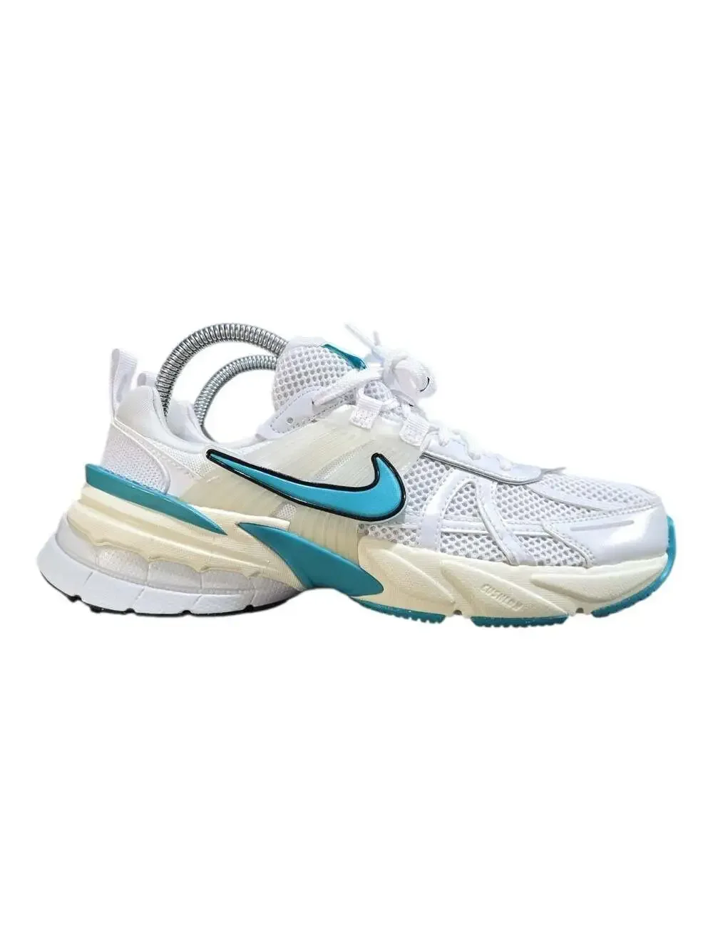 Nike V2K Run Women's Sneakers in White/Dusty Cactus/Coconut Milk Sz 8